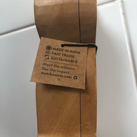 NWOT Handmade Wood Cat Treasure box - Picture 4 of 4